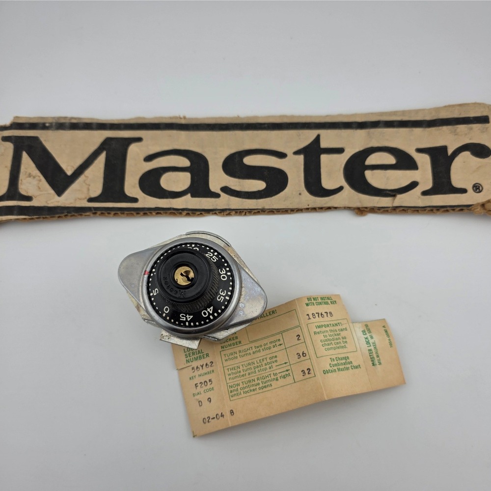 Master Lock 1654 Built In Combination‎ Locker Lock With Combo Pre Owned